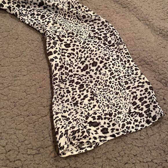 Black & White Leopard Print Kimono - Picture 8 of 8